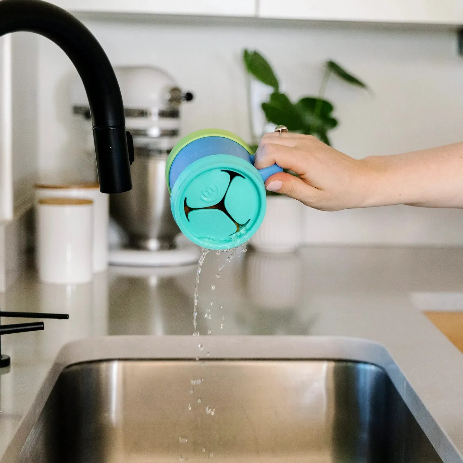 Essential Snack Cup