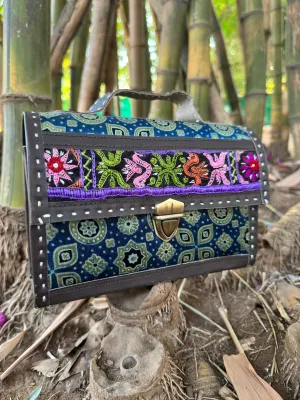 Kiyasha Ajarakh Printed Hut Sling Bag