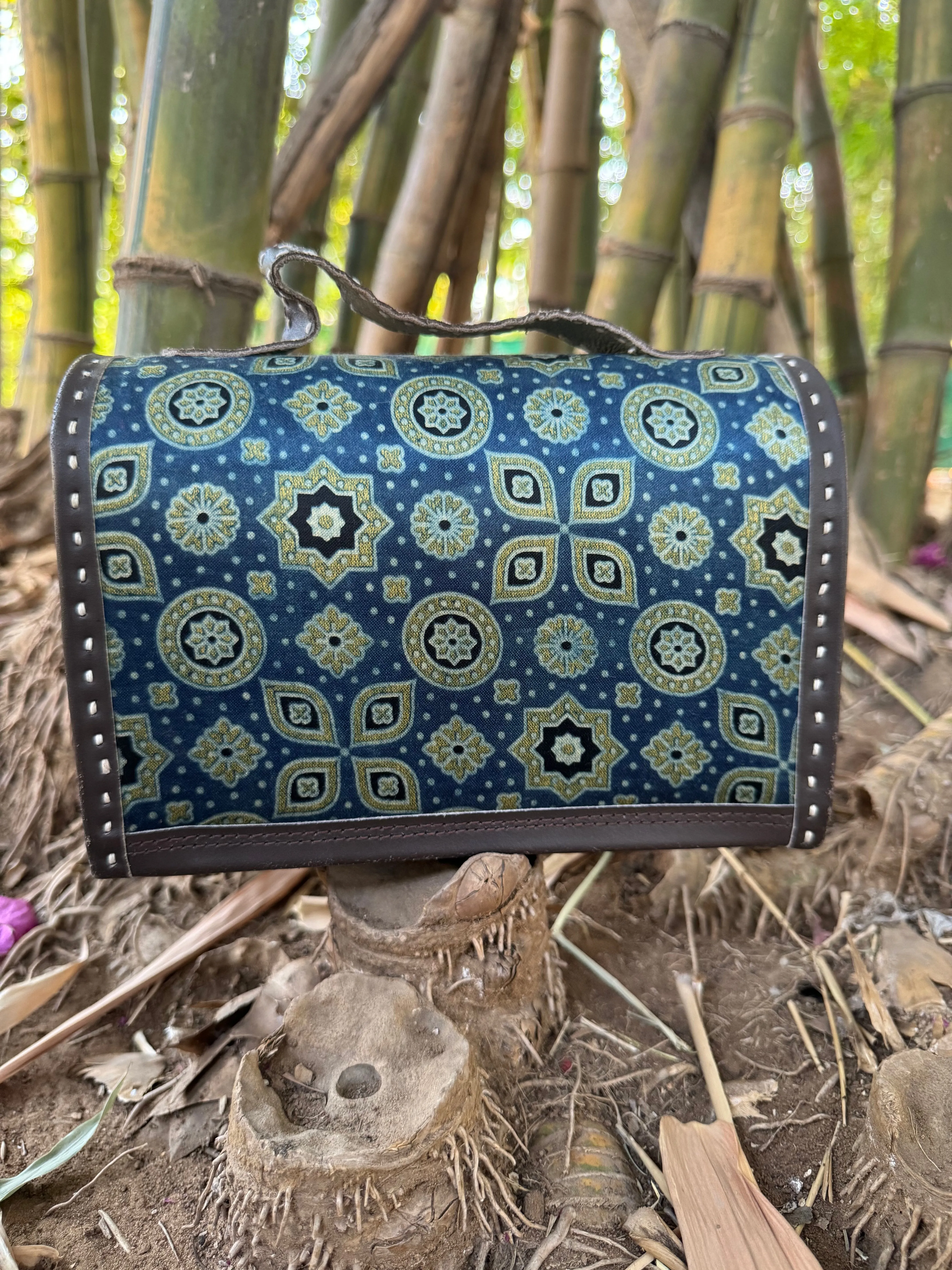Kiyasha Ajarakh Printed Hut Sling Bag