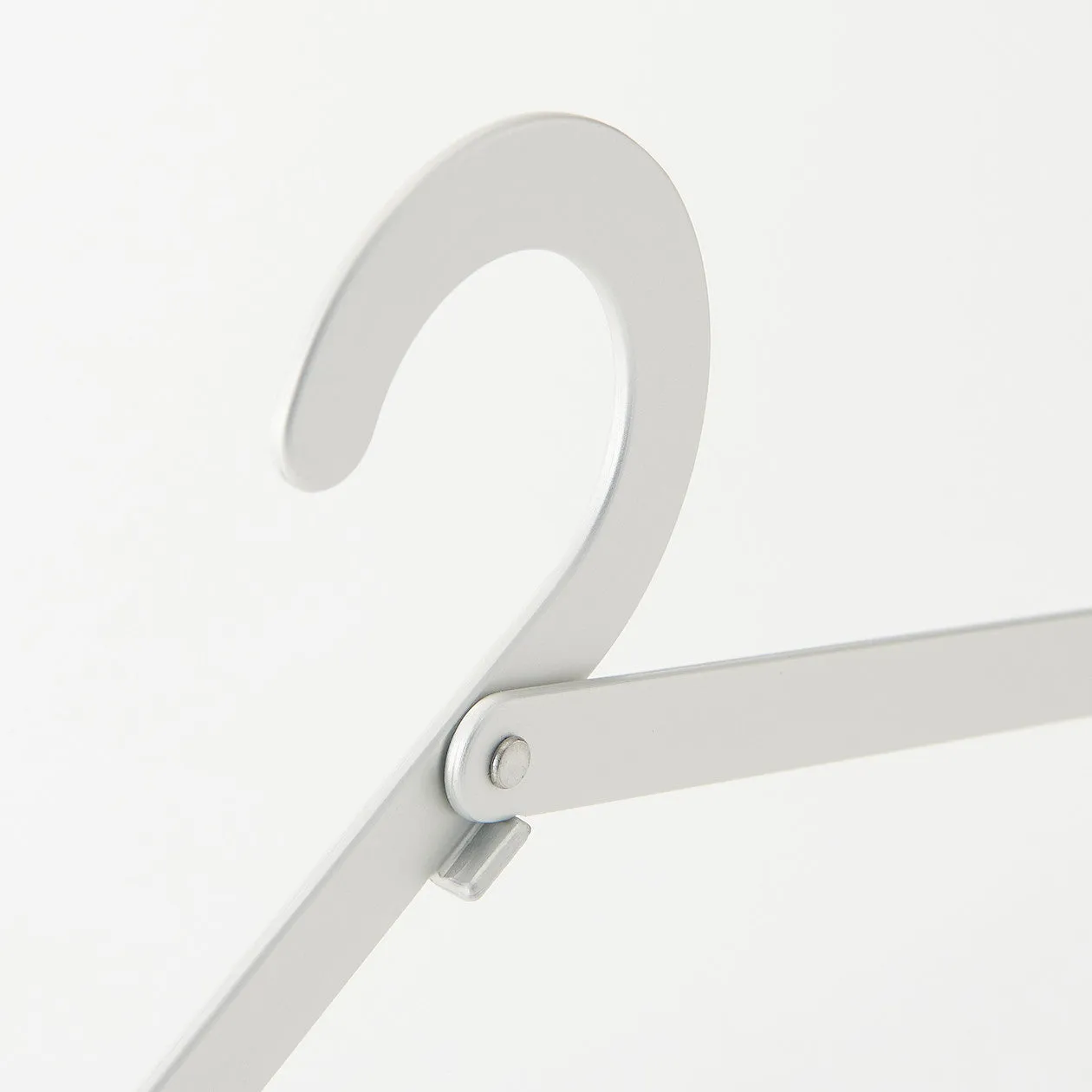 Portable Foldable Hanger