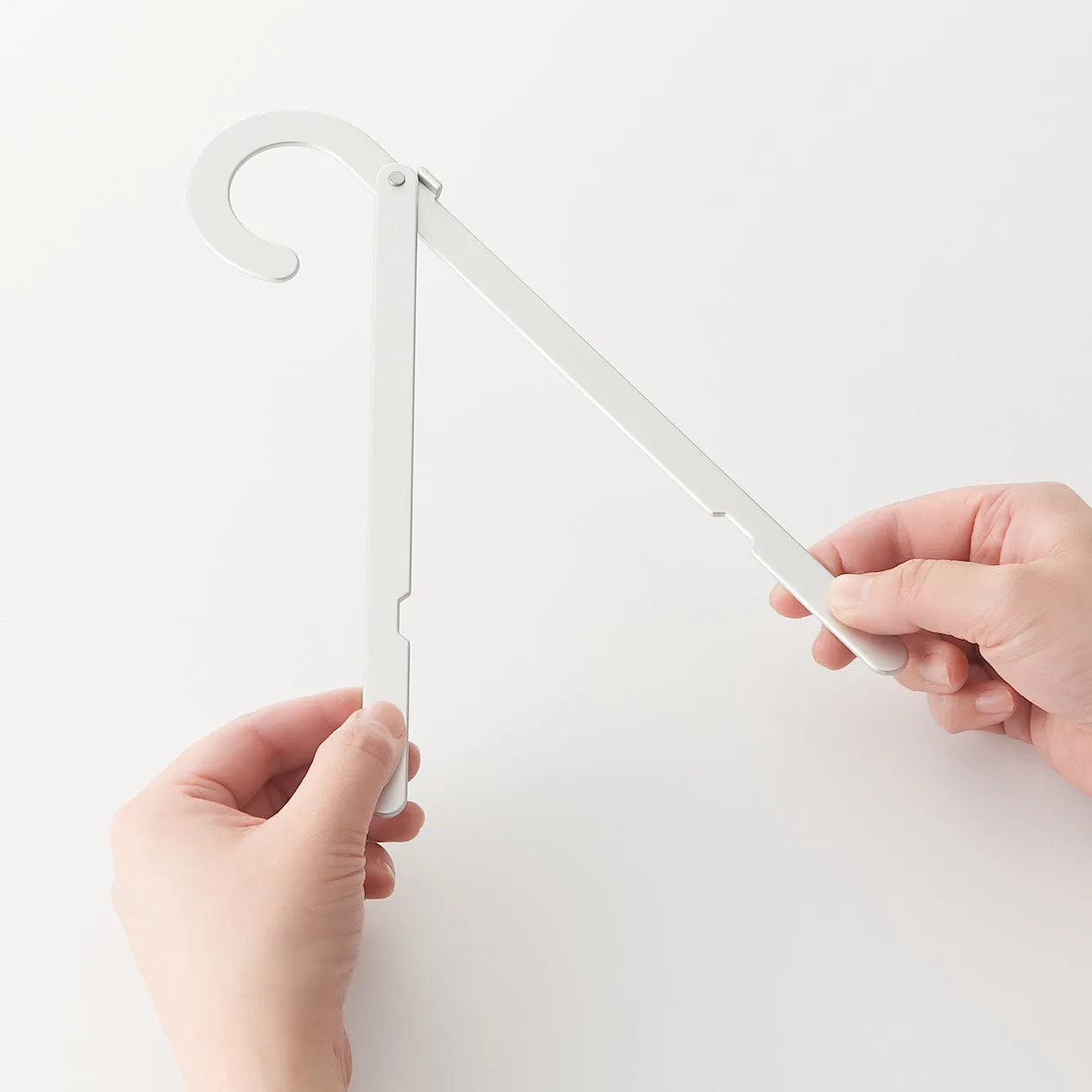 Portable Foldable Hanger