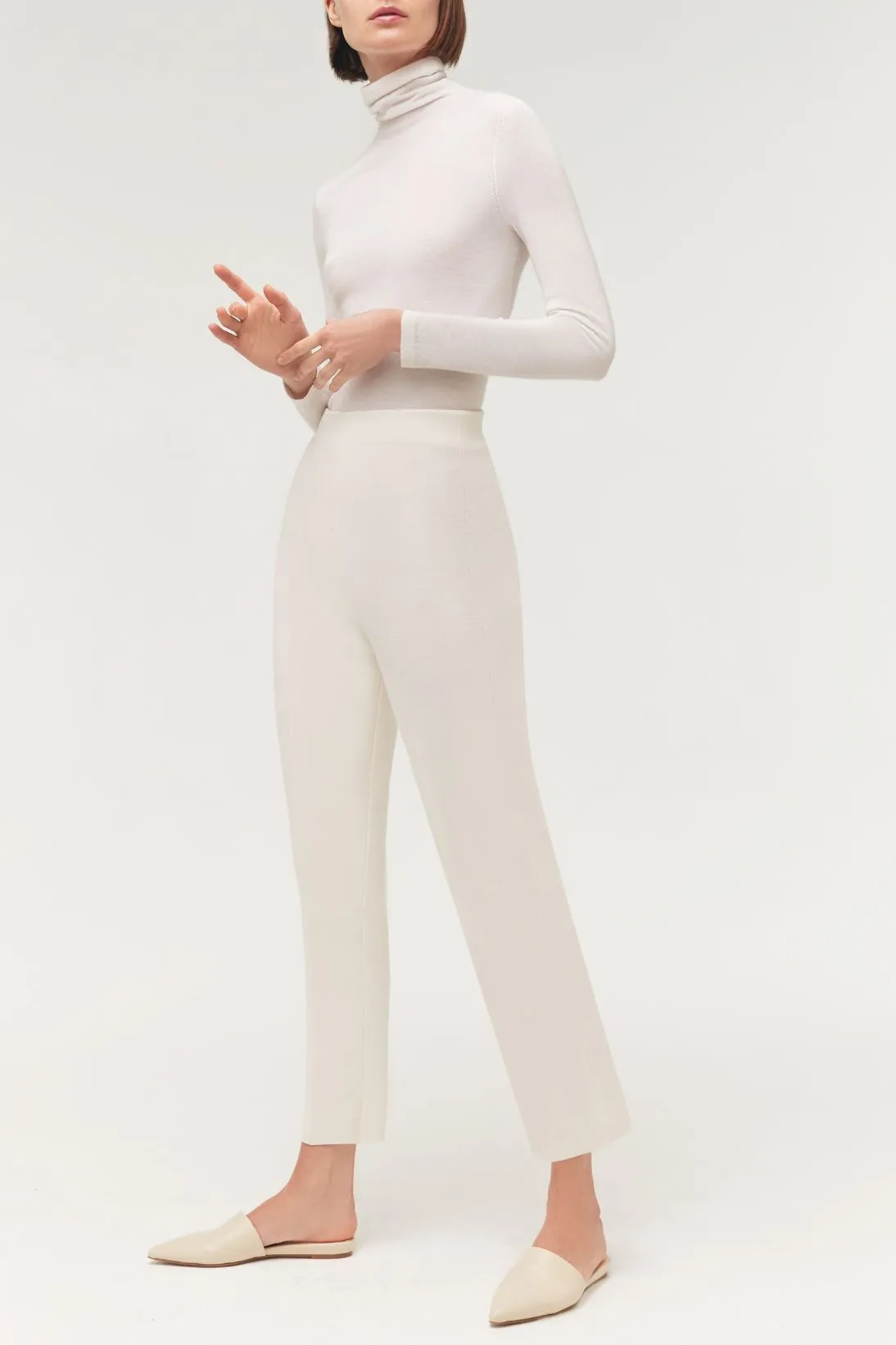 SLIM PANTS