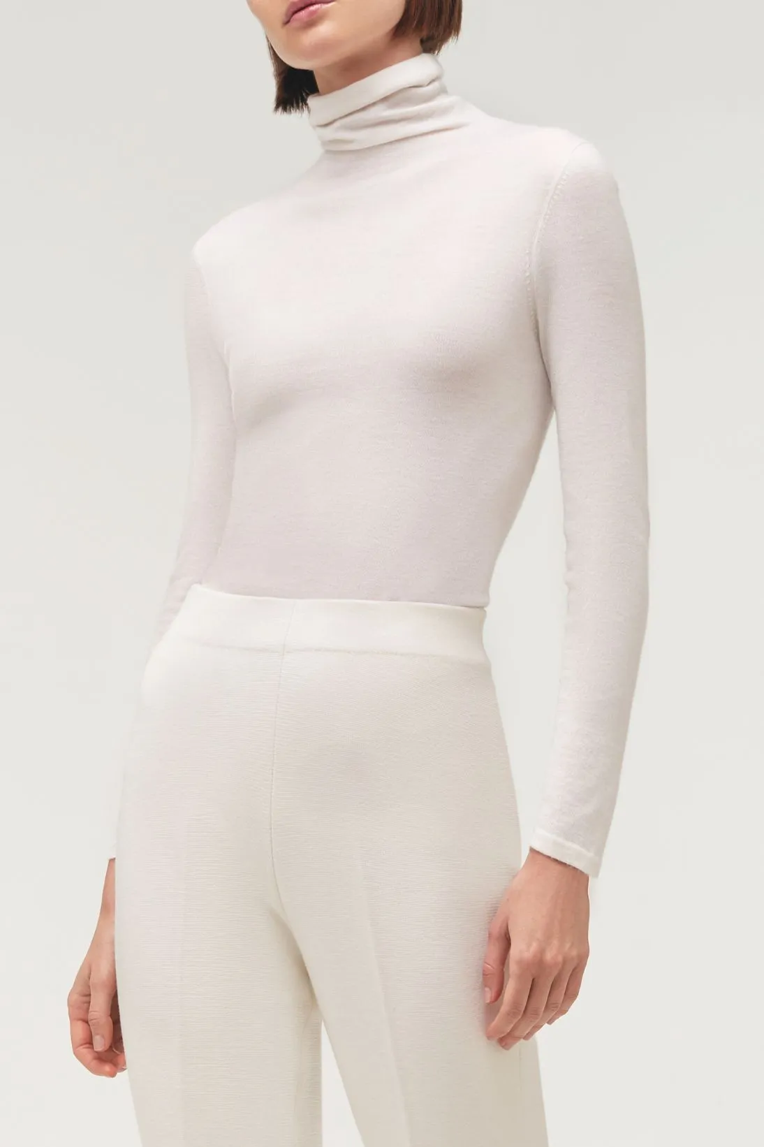 SLIM PANTS